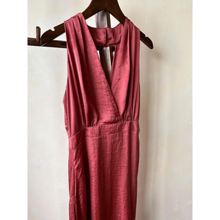 Grace - Elegant Silk Dress - Đầm Midi Cổ Yếm E40