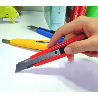 Dao rọc giấy lớn e102 kèm 01 lưỡi phụ stacom camshop