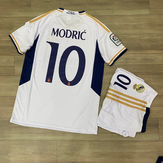 Bộ quần áo bóng đá cầu thủ luka modric clb real trắng sân nhà 2024jp- font mới