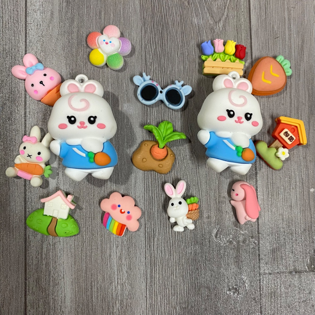 SET CHARM THỎ TRẮNG TRANG TRÍ DÉP SỤC