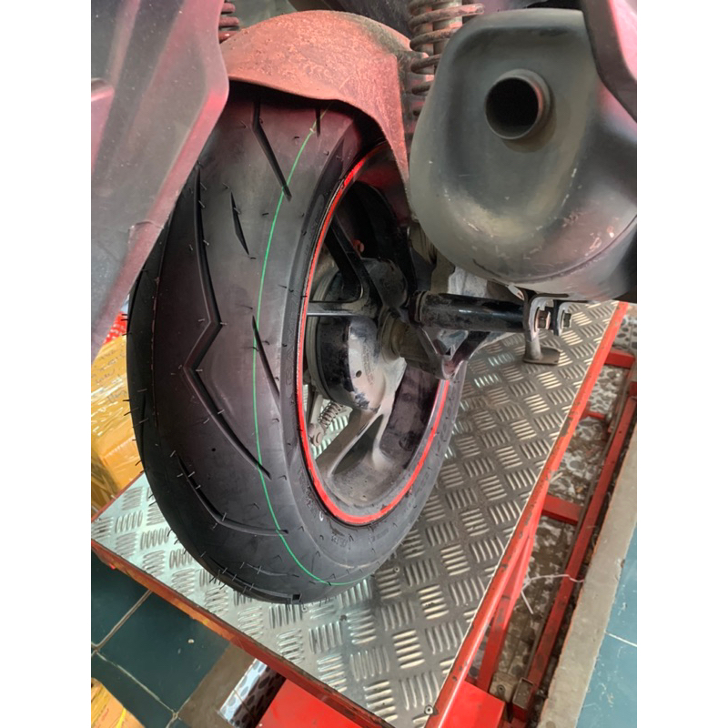 Vỏ lốp size zin gai theo xe Nmax,Dylan,@,Ps 110/70-13 gai 563.