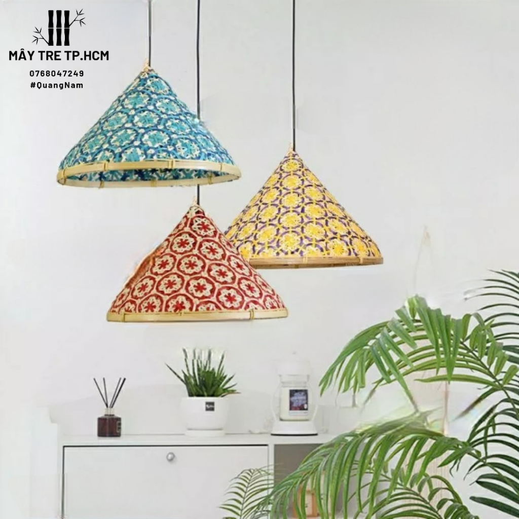 Đèn nón bằng tre trang trí nhiều màu, đèn tre dùng decor quán ăn, quán cafe trang trí