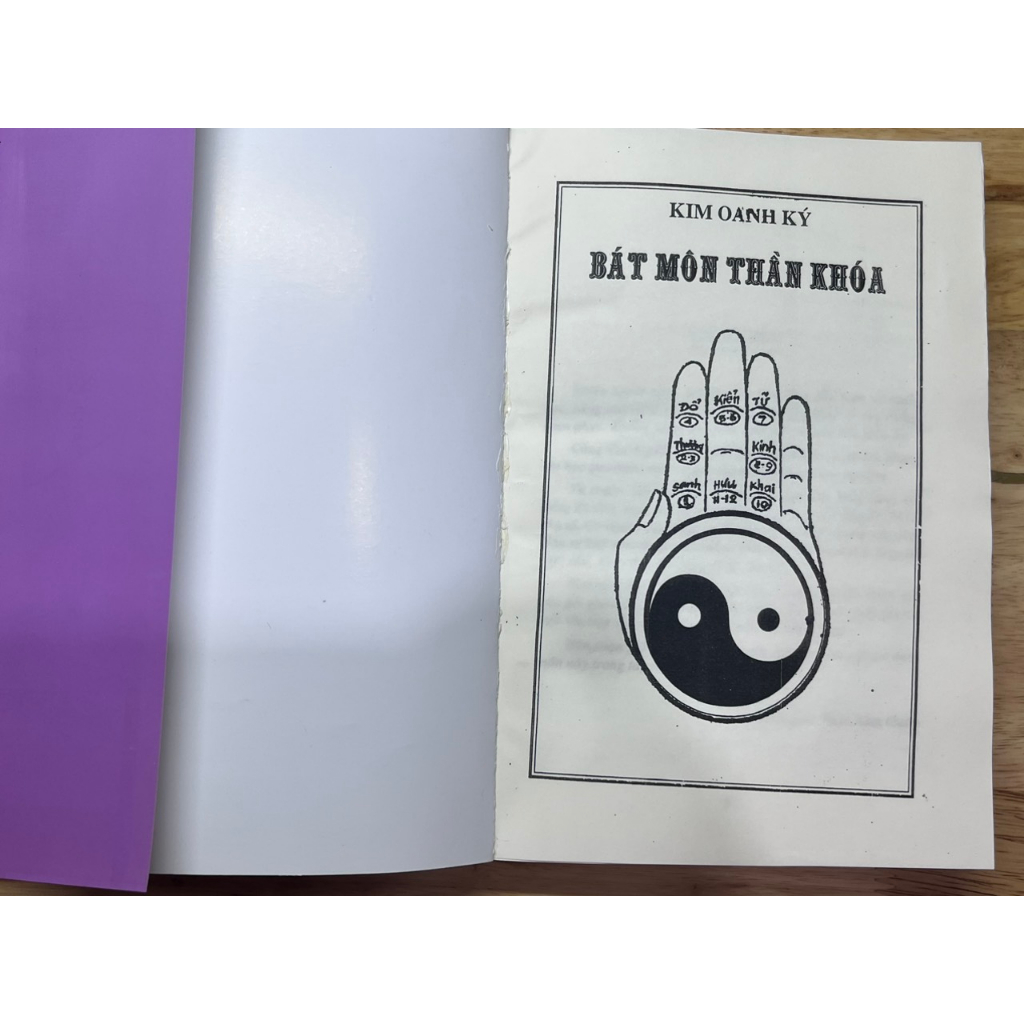 Sách - Kim Oanh Ký