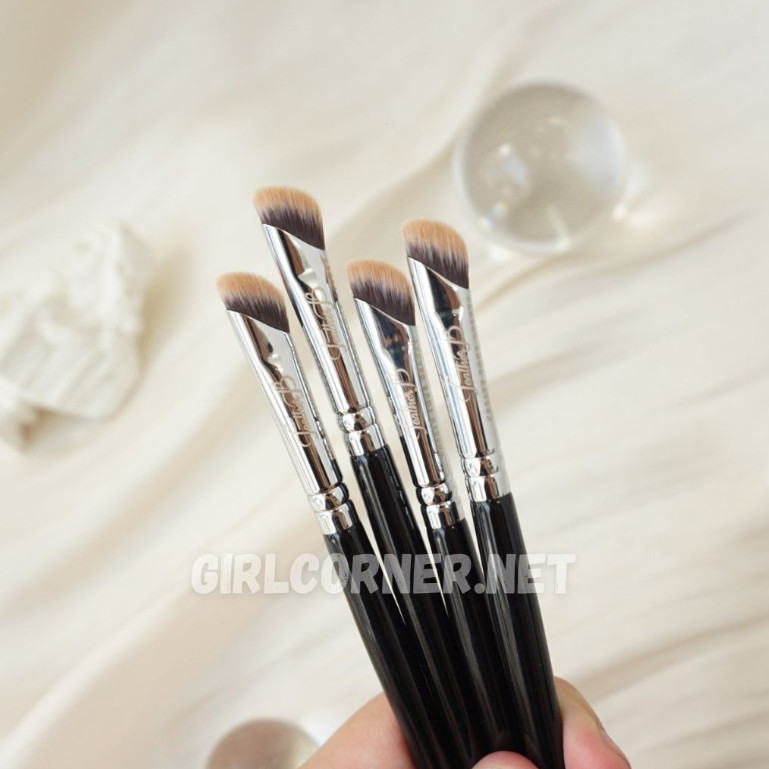 Cọ khối sống mũi highlight D259 Feather B (GIAO MẪU NGẪU NHIÊN - lông tổng hợp) - Cọ khối mũi - cọ tạo sống mũi