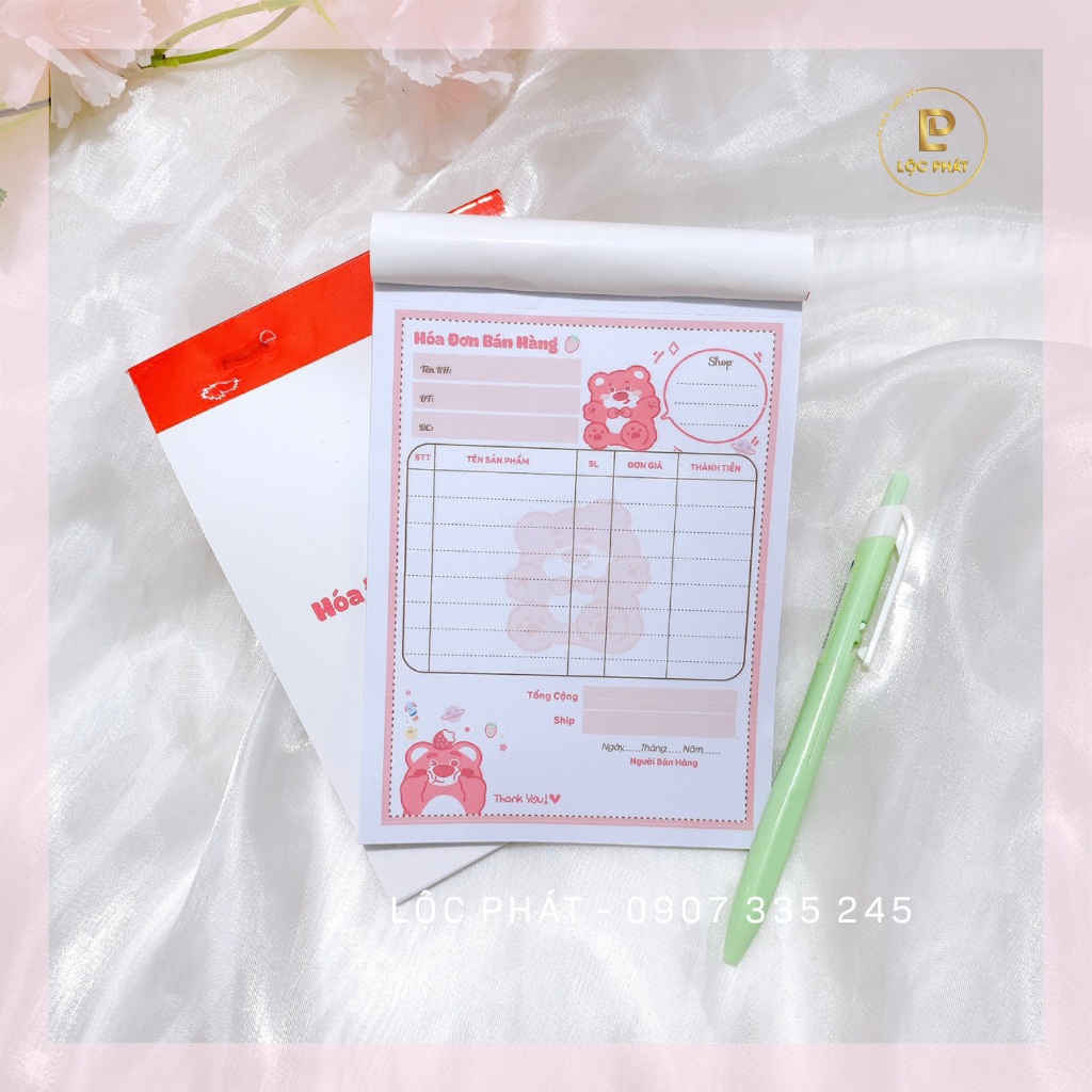 Mẫu mới: Hóa đơn bán hàng mẫu GẤU DÂU siêu cute siêu xinh ngang 11 cao 16 cm quyển 100 tờ 12.000đ