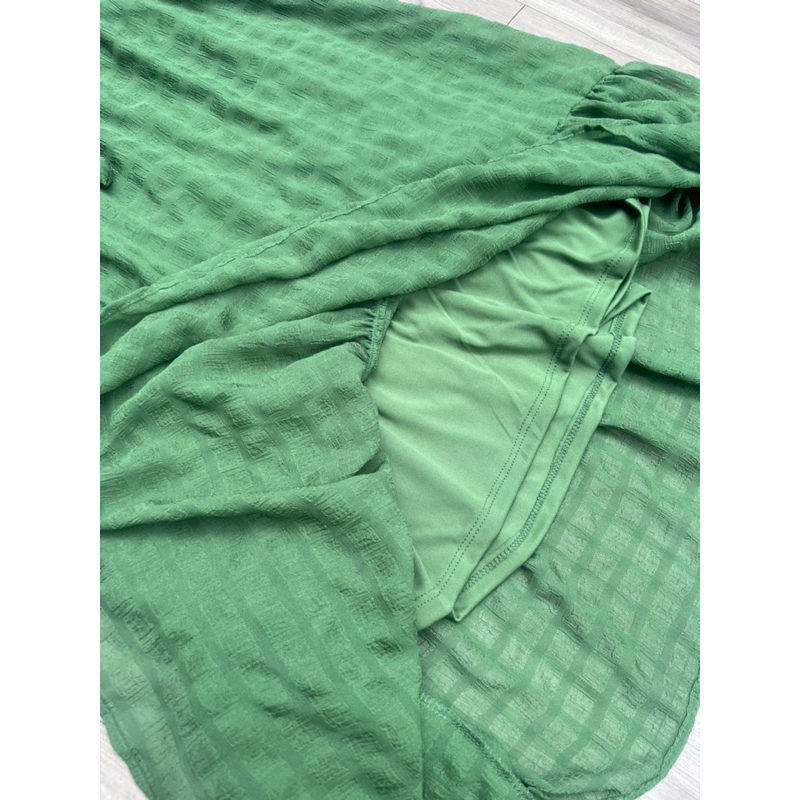 Đầm cổ V chất voan tơ vnxk Al-Indigo dáng midi