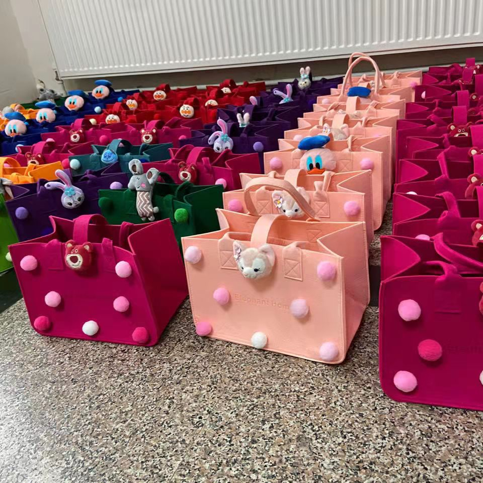 Túi Tote Nỉ Cute Nhân Vật Hoạt Hình 30x20x18cm