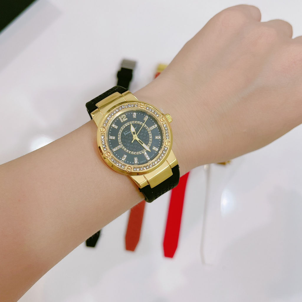Đồng Hồ Nữ Ferragamo, size32mm viền đính đá, Dây silicon dẻo,máy pin, bảo hàng 6 tháng, trẻ trung dành cho nữ.