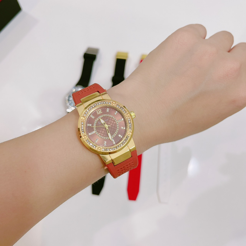 Đồng Hồ Nữ Ferragamo, size32mm viền đính đá, Dây silicon dẻo,máy pin, bảo hàng 6 tháng, trẻ trung dành cho nữ.