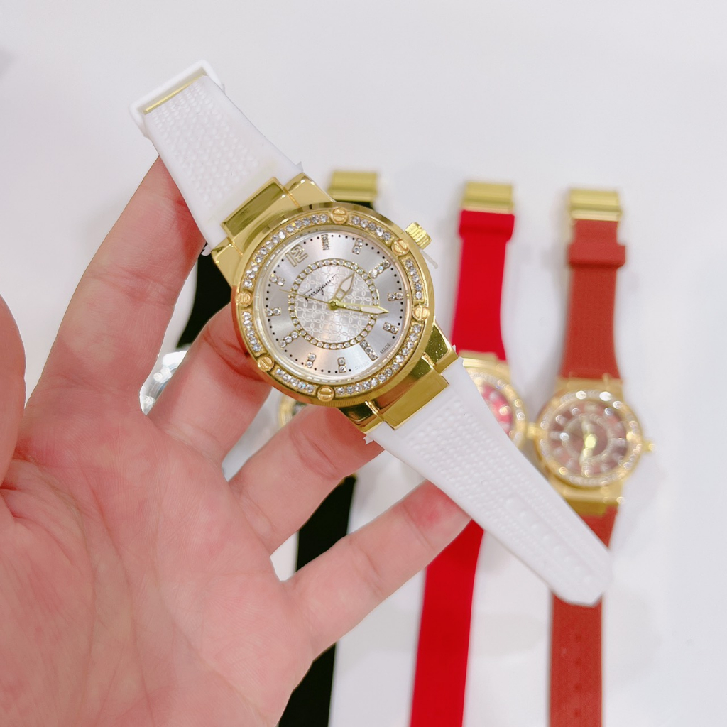 Đồng Hồ Nữ Ferragamo, size32mm viền đính đá, Dây silicon dẻo,máy pin, bảo hàng 6 tháng, trẻ trung dành cho nữ.