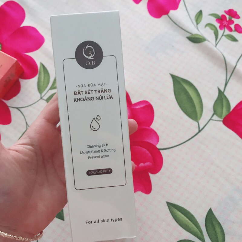 sữa rửa mặt đất sét o2B