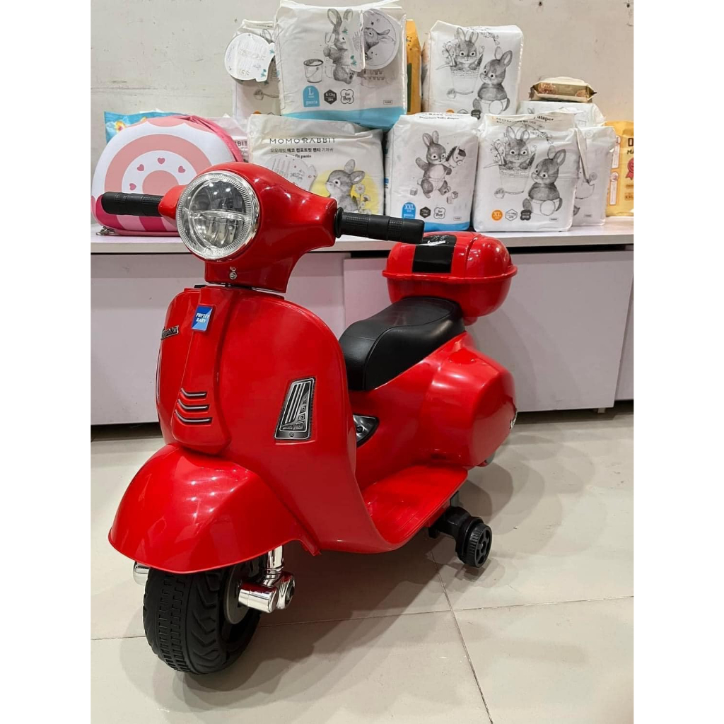 Đồ Chơi Xe Máy Điện Vespa Cho Bé | Applenguyen94