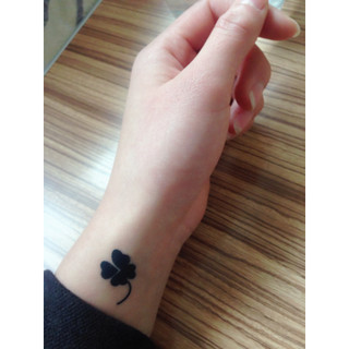 Hình xăm dán cỏ mai mắn tattoo dán cỏ 4 lá 10x6cm