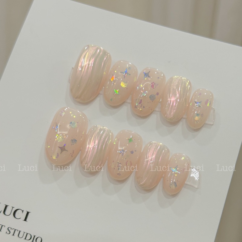Móng úp hàn quốc L010 màu thạch gân nổi ánh trai tráng gương luci.nailbox