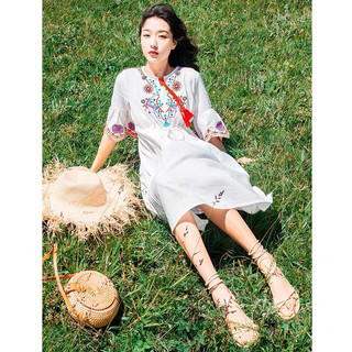 [Sẵn ]Đầm Thêu Hoa Vintage Thổ Cẩm Nữ Thời Trang Du Lịch Bohemian By Cói Vintage