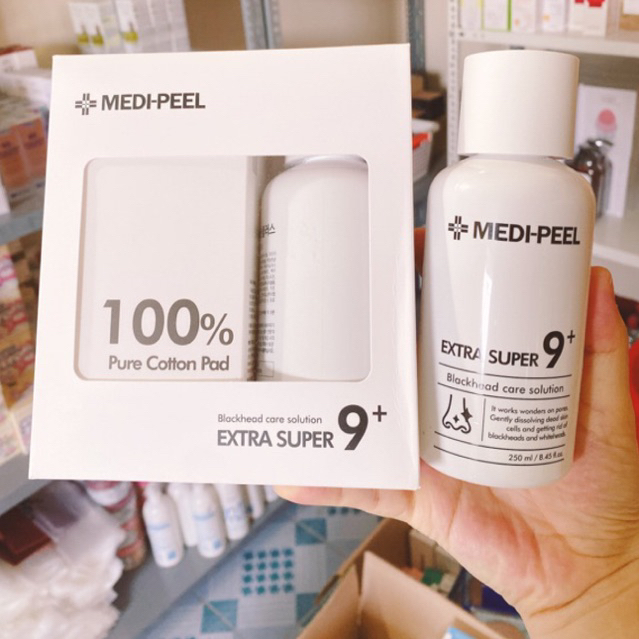 DUNG DỊCH GIẢM MỤN ĐẦU ĐEN, MỤN CÁM, SỢI BÃ NHỜN MEDI PEEL EXTRA SUPER 9+ 250ML