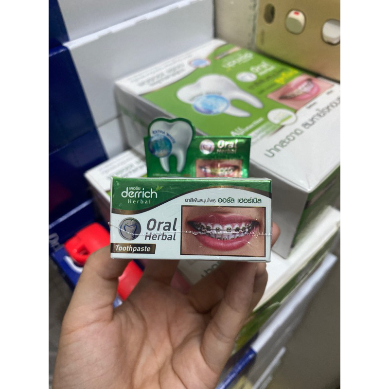 Kem Tẩy Trắng Răng Siêu Cấp Derrich Oral Herbal Thái Lan