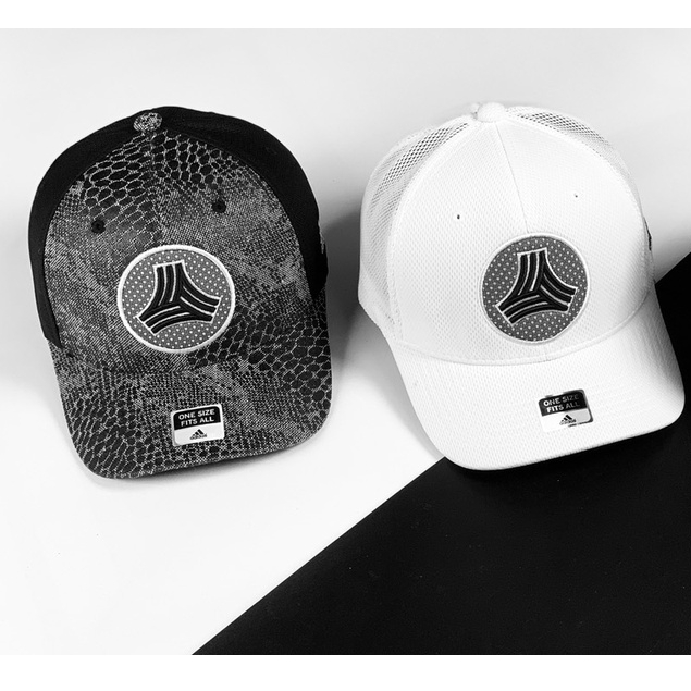 Nón lưỡi trai bít đuôi A di das chất vải cotton ph n kết thẻ thao Mã A3B60 màu đen, trăng, xám