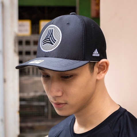 Nón lưỡi trai bít đuôi A di das chất vải cotton ph n kết thẻ thao Mã A3B60 màu đen, trăng, xám