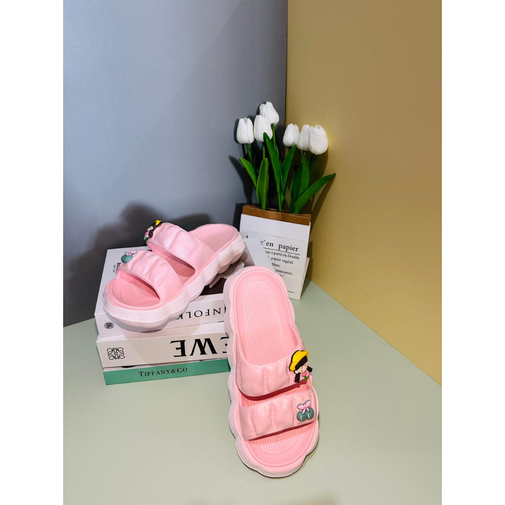 Dép bánh mì đế đám mây siêu nhẹ cho nữ hình cô gái hai quai ngang dễ thương ms9016umei đế cao