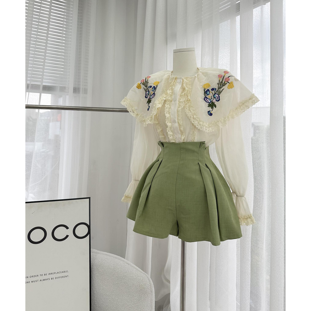 SET ÁO NUDE VIỀN BÈO HOA + SHORT XANH BO EO XẾP