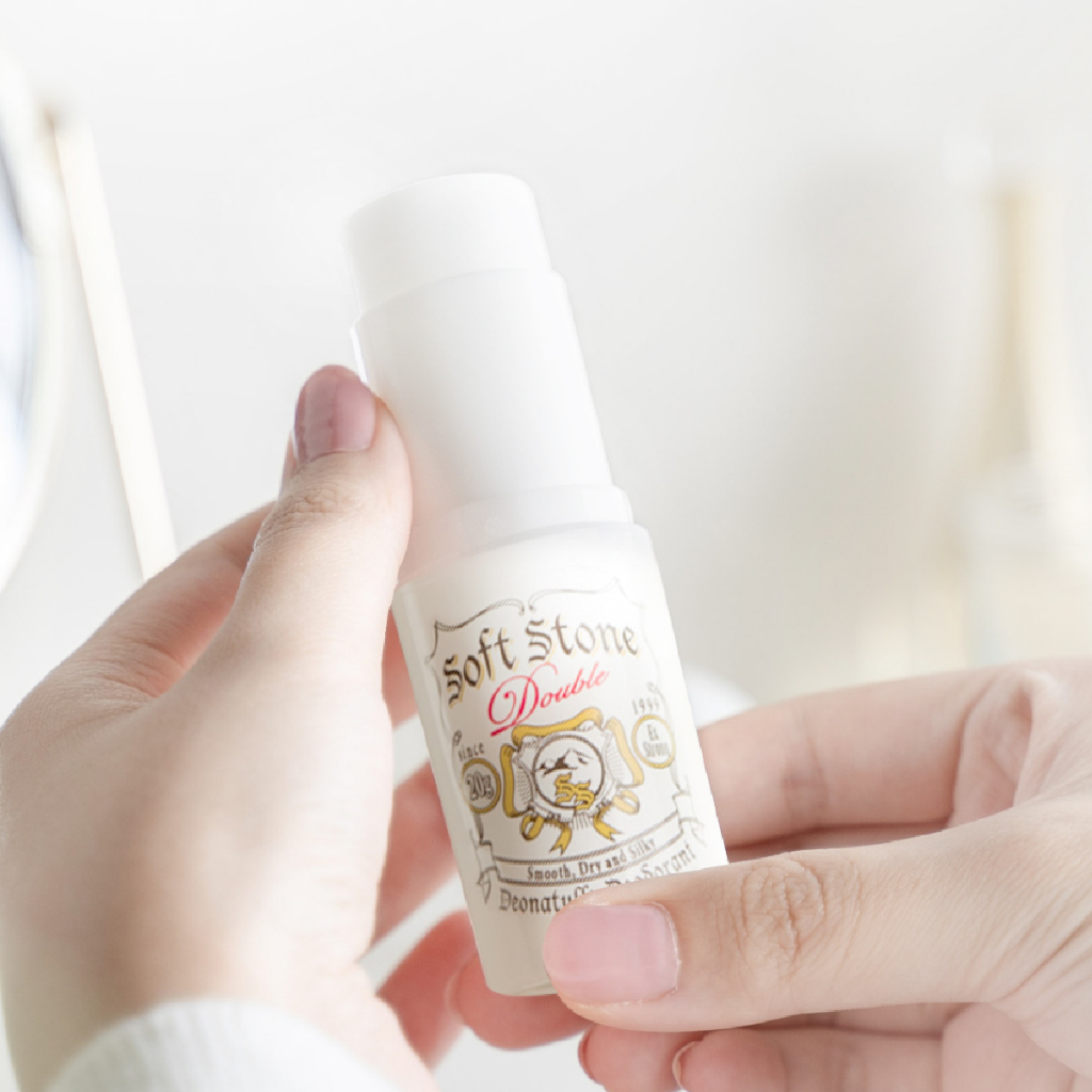 Combo Lăn Khử Mùi Deonatulle Giúp Sáng Da 20G + Mọi Loại Da 20G