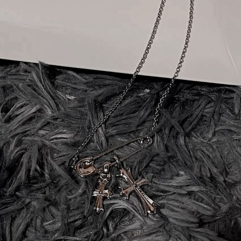 Dây Chuyền Ghim Băng Thánh Giá - TS1755 - BCorner