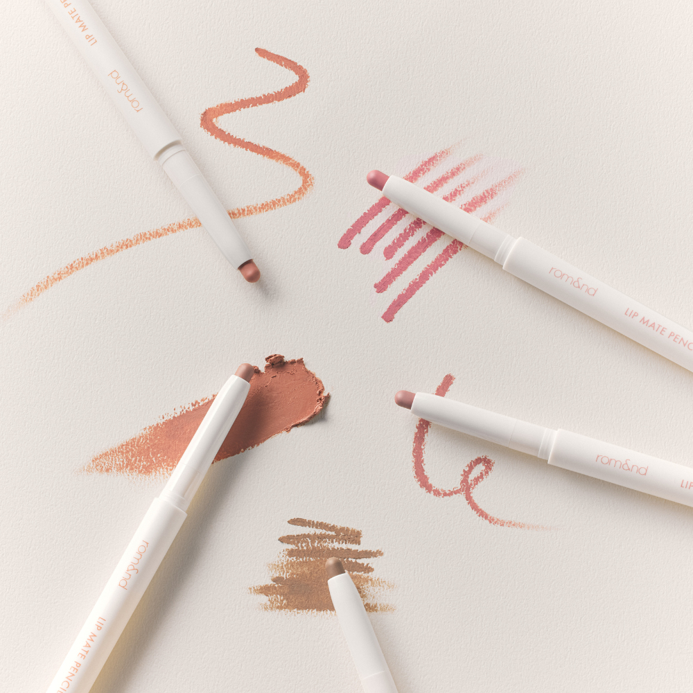 [Rom&nd] Chì kẻ viền môi mịn lì, kèm cọ tán Hàn Quốc Romand Lip Mate Pencil - Be OVEEER Shade - 0.5g