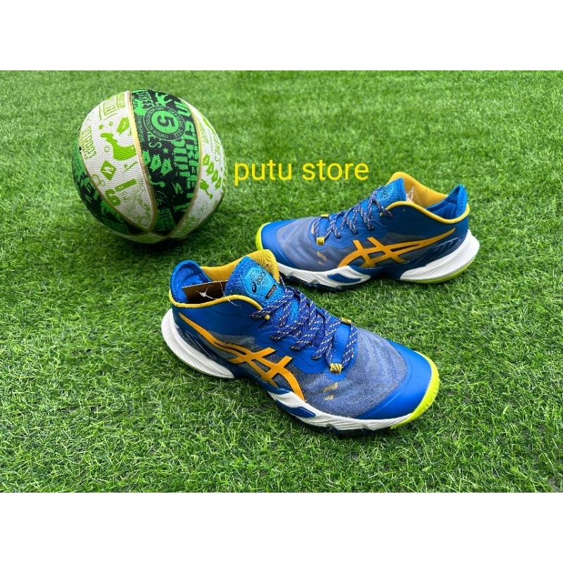 Giày bóng chuyền cày sân bê tông