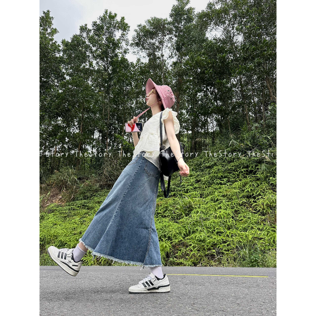 Chân váy jean dáng dài tua rua gấu  CV362