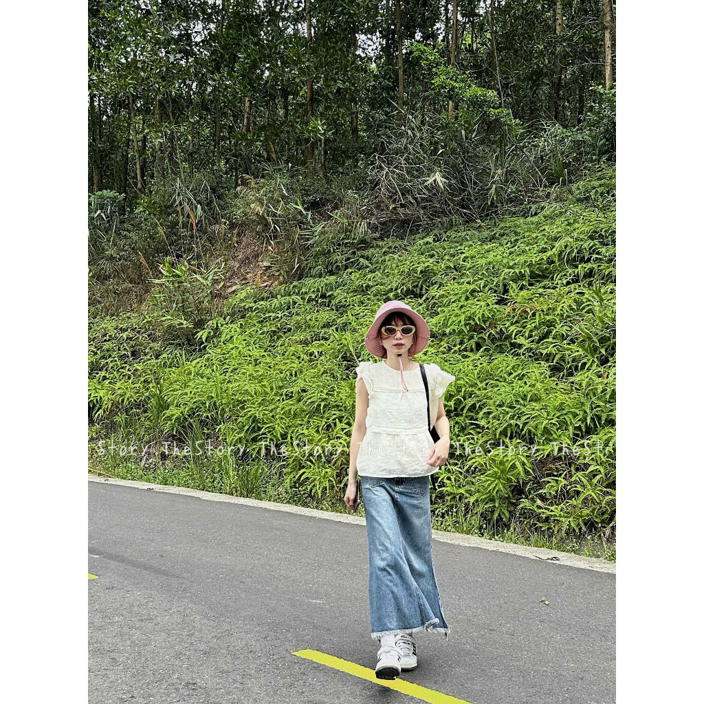 Chân váy jean dáng dài tua rua gấu  CV362