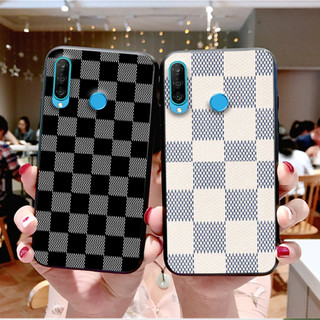 Ốp lưng Huawei Nova 4e / P30 Lite caro đen trắng họa tiết bàn cờ thương hiệu đẹp cute