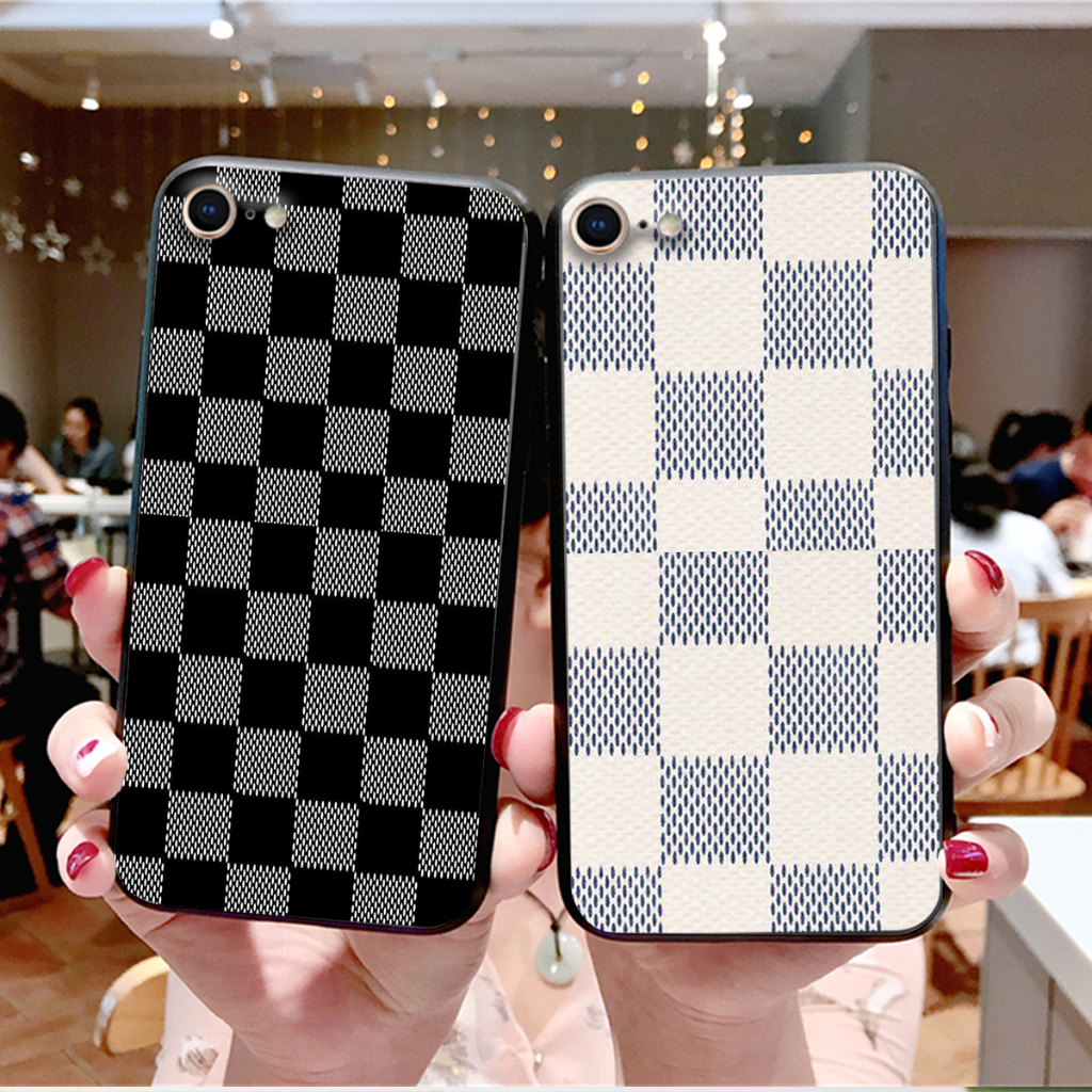 Ốp lưng Iphone 5/5S/5SE- IPHONE 6/6S-IPHONE 6/6S PLUS-IPHONE 7/8-IPHONE SE 2020 caro đen trắng họa tiết bàn cờ cute