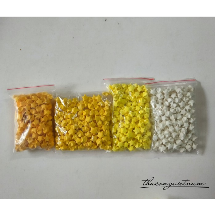 Ngôi sao giấy xếp sẵn 50c