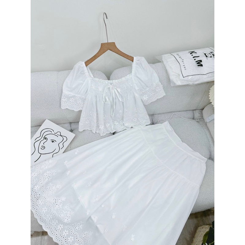 Set áo babydoll xô thêu + Chân váy xoè