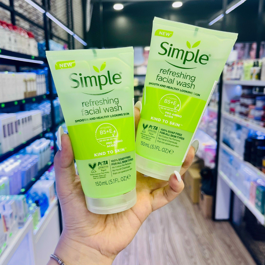 Sữa rửa mặt Simple lành tính sạch thoáng - cho da nhạy cảm 150ml