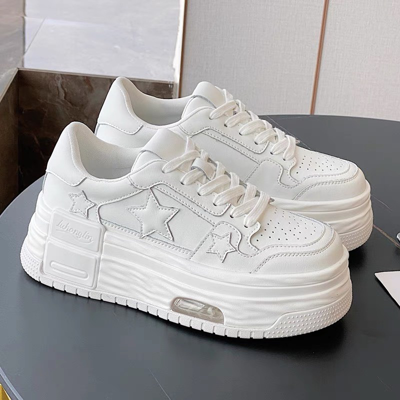 Giày thể thao độn đế phối hình sao siêu xinh