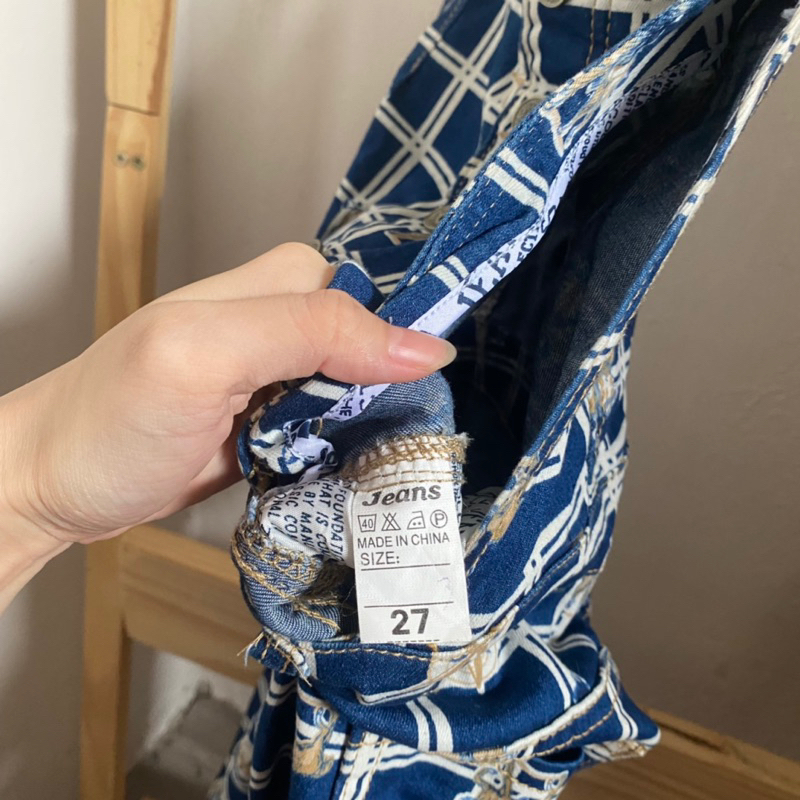 2hand yếm hoạ tiết caro xịn eo 83 171