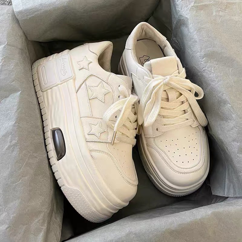 Giày thể thao độn đế phối hình sao siêu xinh