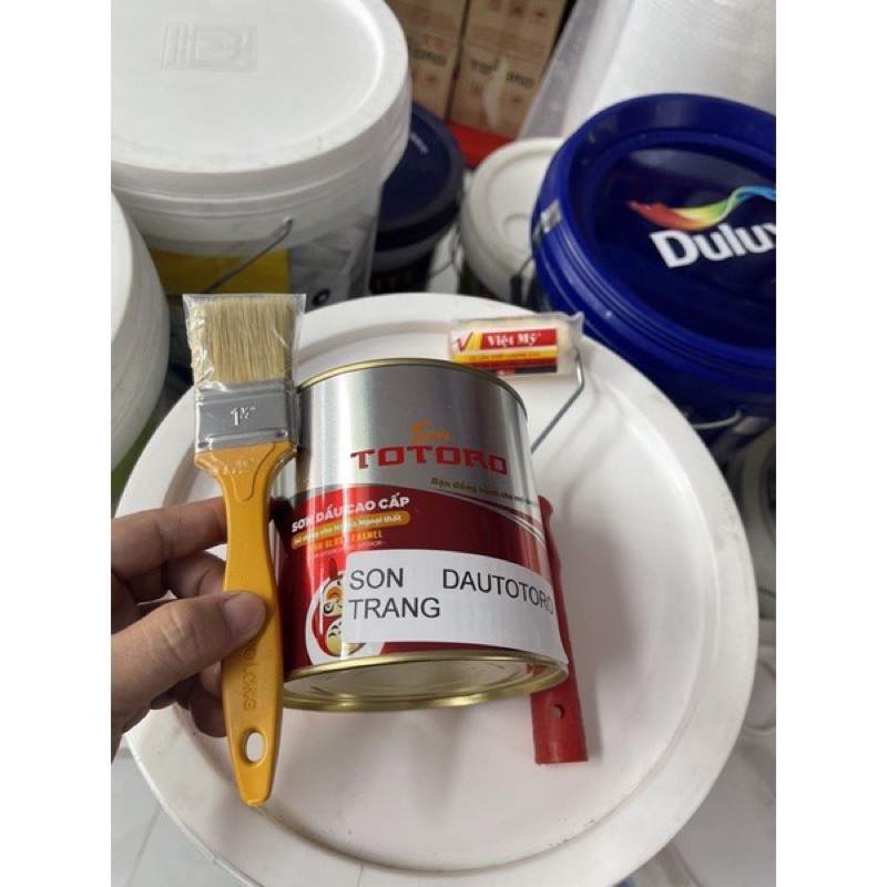 Sơn dầu trắng (tặng cọ + Lăn)