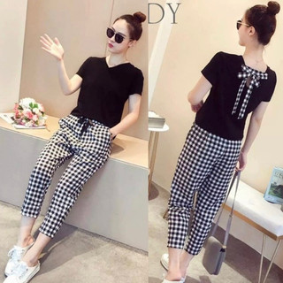Bộ đồ nữ, sét bộ quần lửng ,áo cổ tim cộc tay cách điệu vải ccotton mặc cho mùa hè