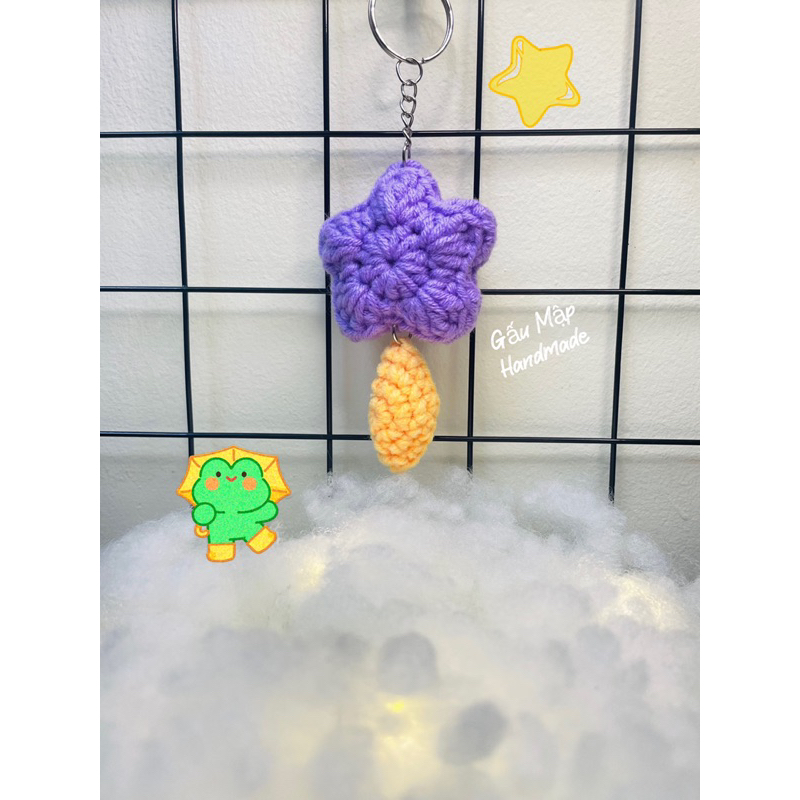 Móc khoá ngôi sao bằng len