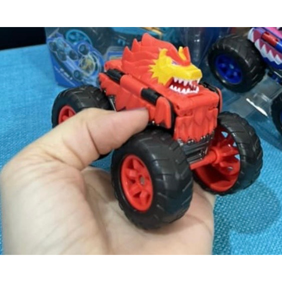 ĐỒ CHƠI XE BIẾN HÌNH SƯ TỬ LỬA