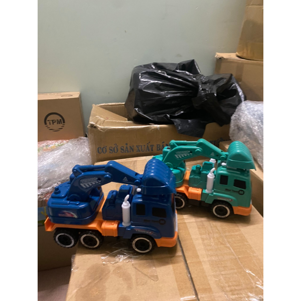 ĐỒ CHƠI XE CHUYÊN DỤNG DÙNG PIN QUÀ TẶNG SỮA ENFA
