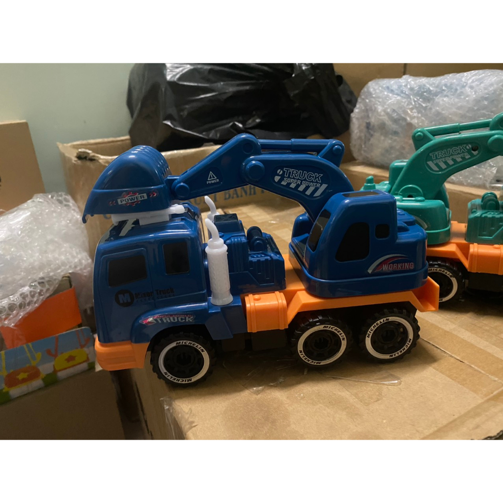 ĐỒ CHƠI XE CHUYÊN DỤNG DÙNG PIN QUÀ TẶNG SỮA ENFA