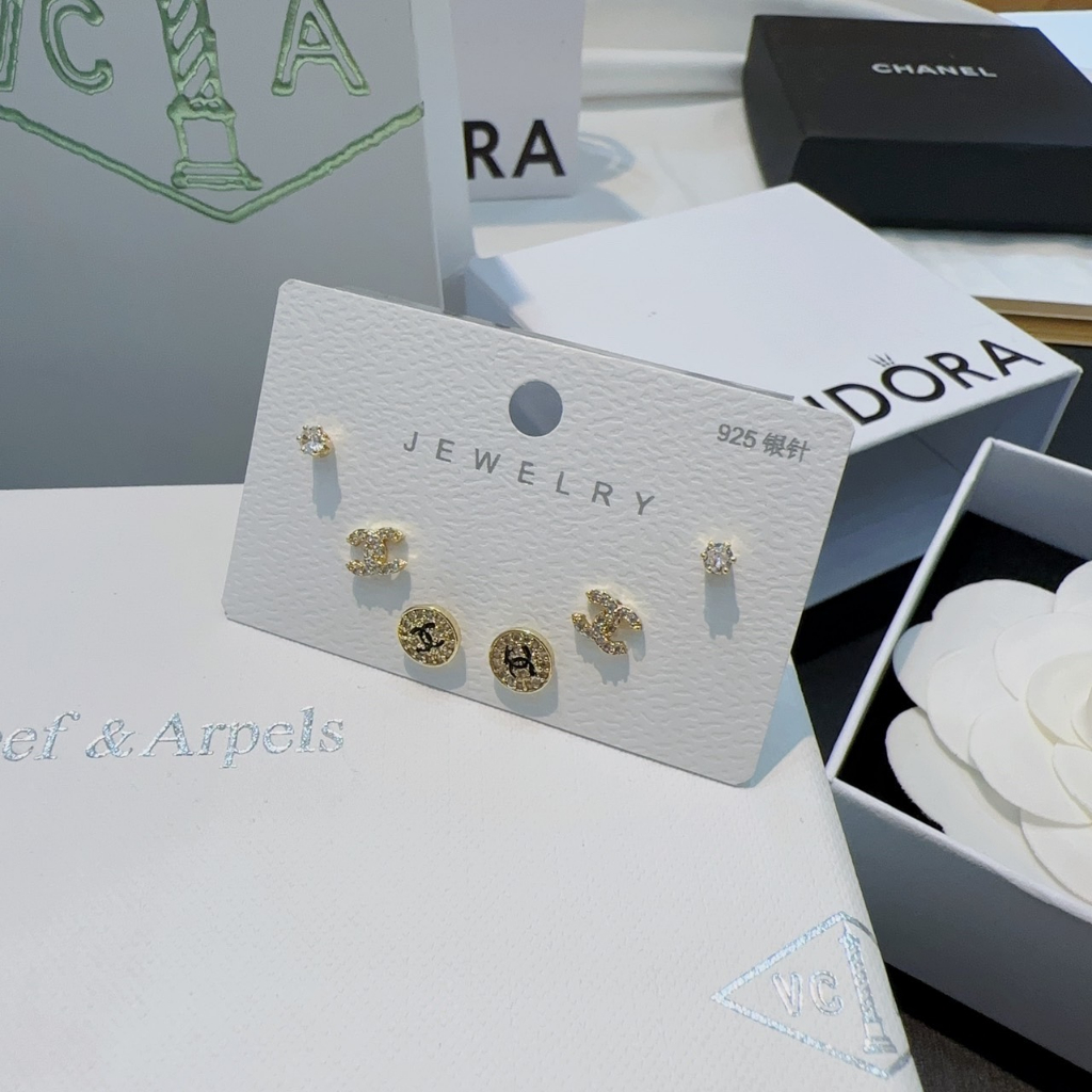 Bông tai titan đính đá sét 3 đôi khuyên titan đính đá xinh tiểu thư sang chảnh phụ kiện hoa tai Trang Nemo Shop