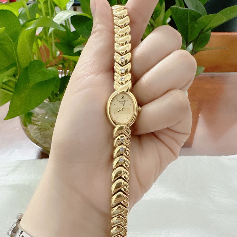 Đồng hồ nữ si nhật dáng lắc tay hiệu Seiko, dây khoá zin