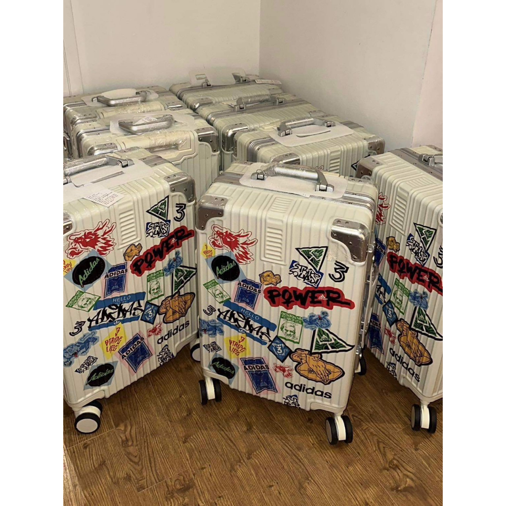 Vali Adidas In Sticker Màu trắng size 22 và size 28