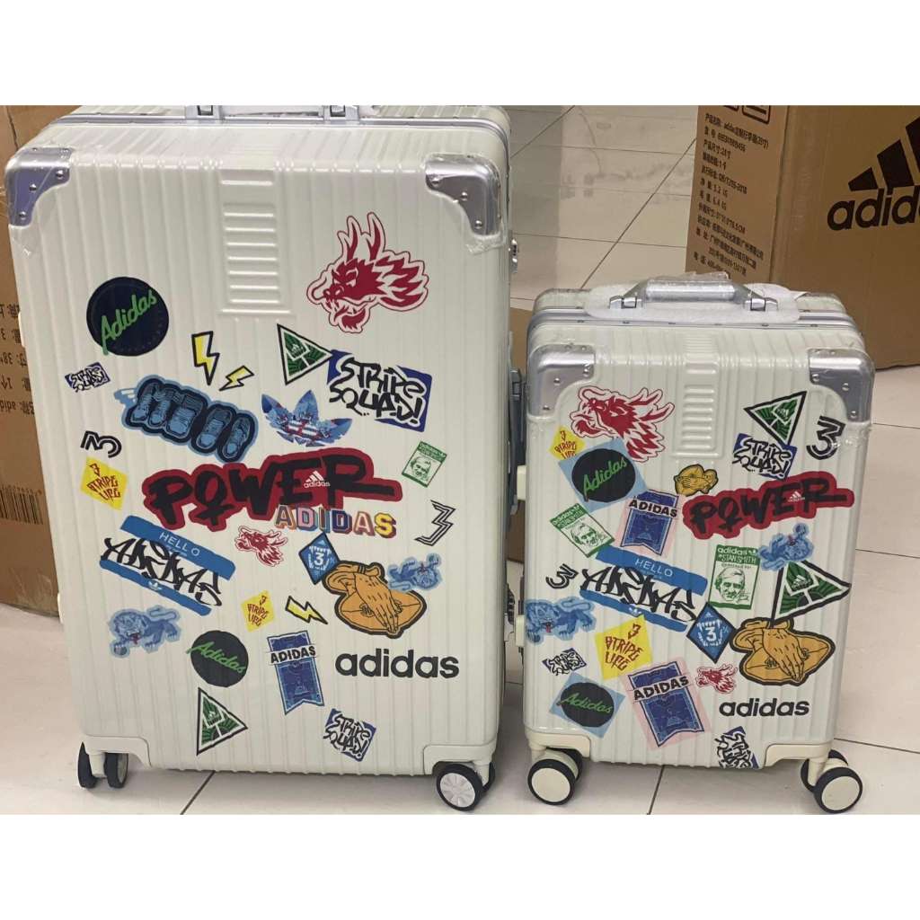 Vali Adidas In Sticker Màu trắng size 22 và size 28