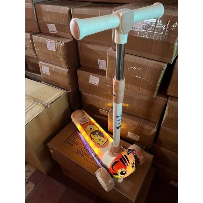 Xe chòi chân,trượt scooter pediasure🍒🍒freeship🍒🍒hkm pediasure